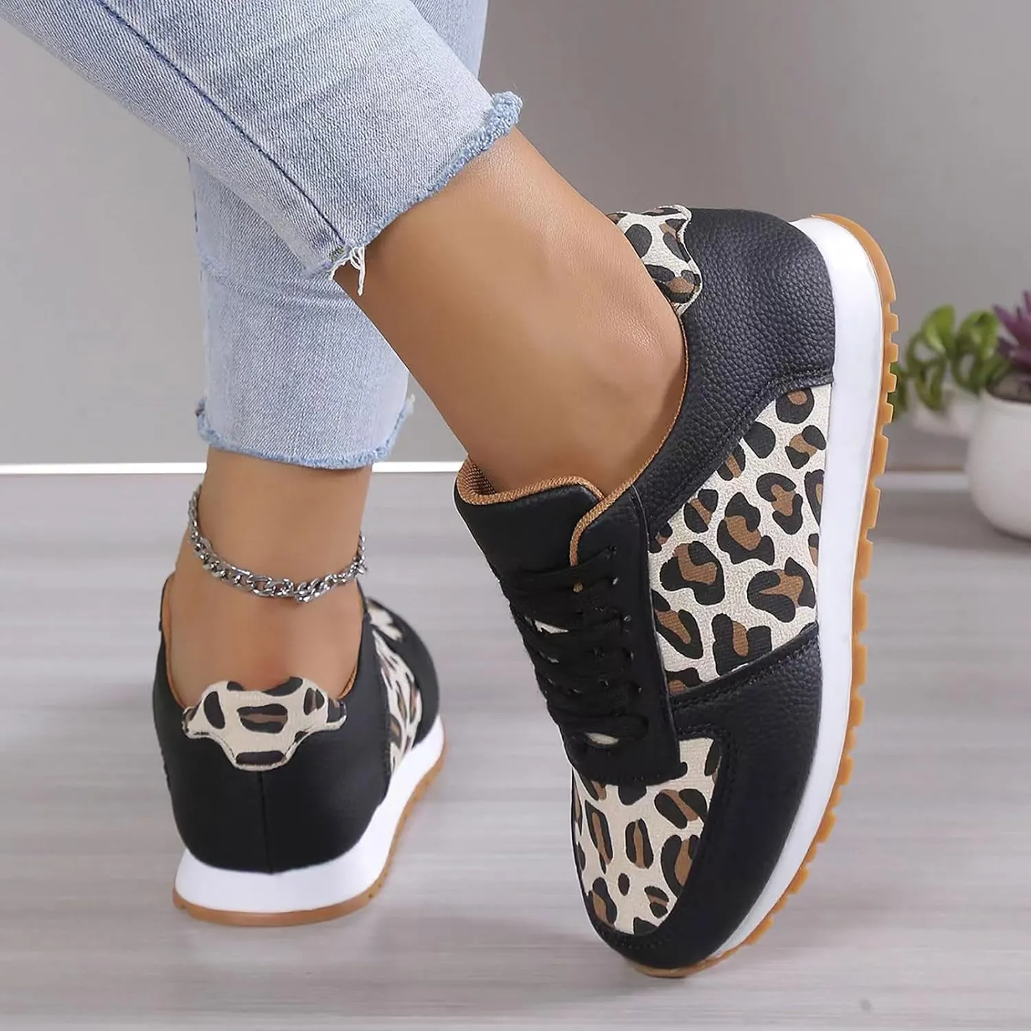 Womens Walking Shoes 2023 New Thick Bottom Leopard Print Lace Up Casual Sneakers Women Foreign Womens Running